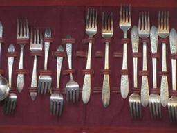 46 pcs. Vintage National Silver co. A-1 Silverplate Flatware Rose and Leaf Pattern