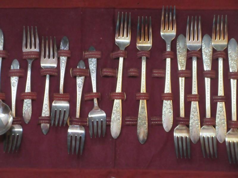 46 pcs. Vintage National Silver co. A-1 Silverplate Flatware Rose and Leaf Pattern