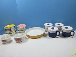 2 Corningware 20oz Stoneware Colours Meal Mugs w/Vented Lids, 2 White Jade Porcelain bowls