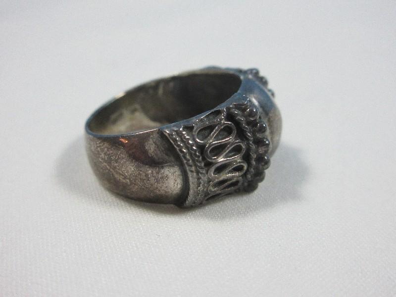 Sterling Silver Ribbon and Beads Design Ring Size 8 1/4