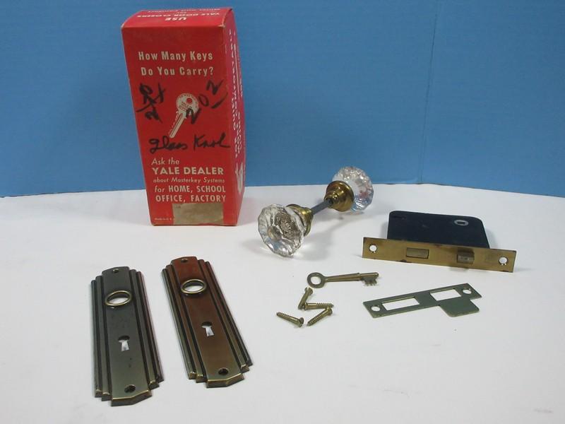 Scarce Find Yale Inside Glass Door Knobs Complete Set in Original Box w/Skeleton Key
