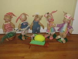 Collection Annalee Mobilitee Dolls Easter Bunny Parade, Bashful Bunny, Easter Egg Hunt