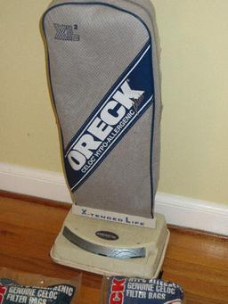 Oreck XL2 Upright Vacuum X-Tended Life Celco Hypo-Allergenic Plus w/14 Bags