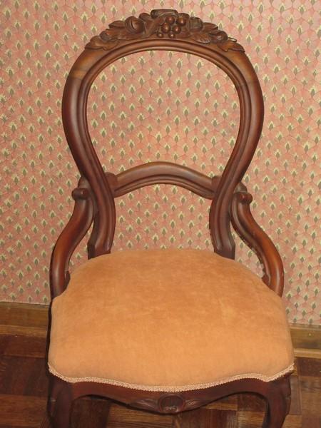 Splendid Walnut Balloon Back Parlor Chair Carved Detail Grape, Nuts and Foliage