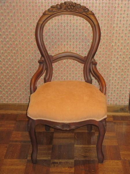 Splendid Walnut Balloon Back Parlor Chair Carved Detail Grape, Nuts and Foliage