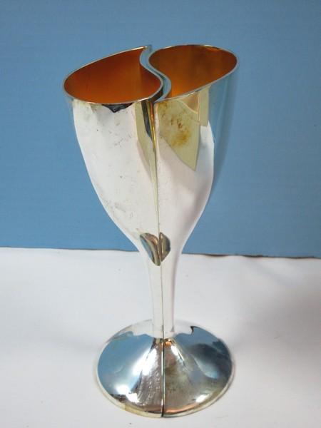 Pair Lenox wedding Promises Silver Plated Holloware 7 3/4" Interlocking Heart Goblets in Box