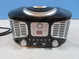 Retro Stereo AM/FM Radio/CD Player
