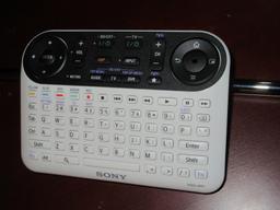 Sony NSX-40GT1 Google Internet 40" Flat Screen TV LCD HDTV on Stand with Remote