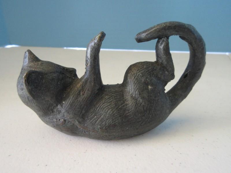 Cast Iron Playful Kitty Cat Figure 3 1/4" x 5 1/2"