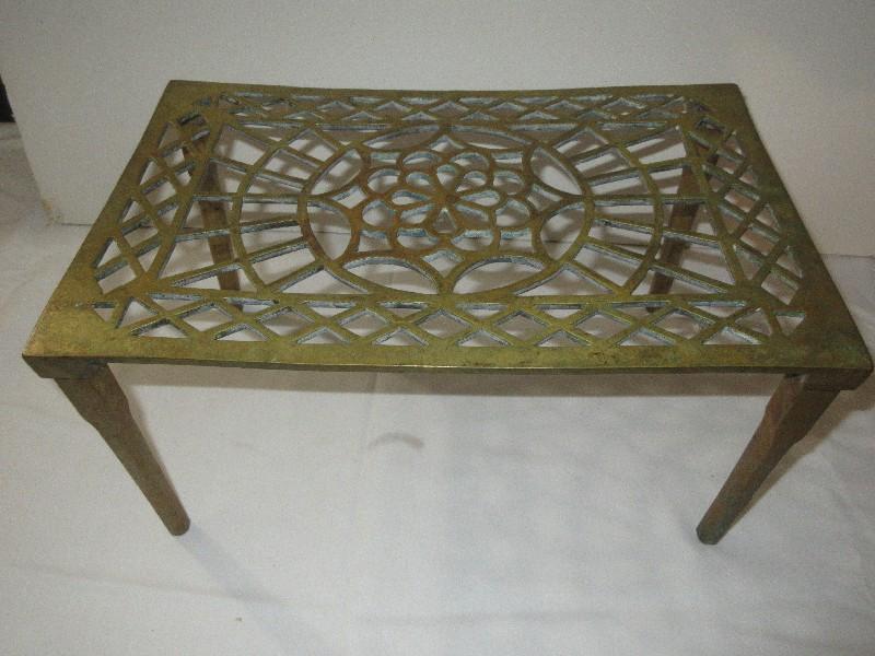 Impressive Brass Fireside Trivet Stand for Kettle or Pot Ornate Pierced Victorian Design