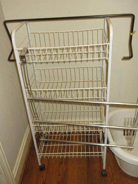 Lot Hip Hugger Laundry Basket, 2 Irons, Metal Scalloped Shell TP Holder, 4 Tier Wire Basket