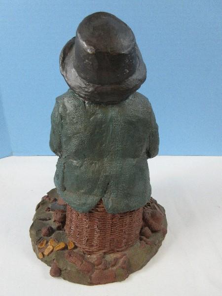 Collectors Tom Clark Gnomes 9 1/2" "Lawrence" Pecan Resin Figurine by Cairn Studios Style #136