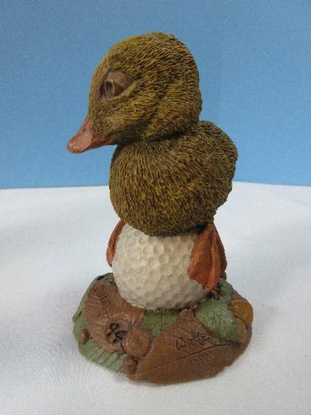 Collectors Tim Wolfe Tracks Collection 4 1/8" "Duffy" Duckling Sitting on Golf Ball Resin Figurine