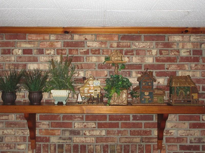 Lot 3 Decorative Bird House Saloon Inn, Yacht Club, Cottage, 3 Faux Plants in Containers