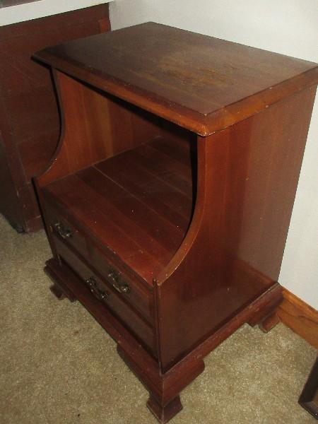 Sanford Furniture Co. Cherry Traditional Nightstand w/2 Base Drawers & Shelf-27"Hx18 1/2"x15"