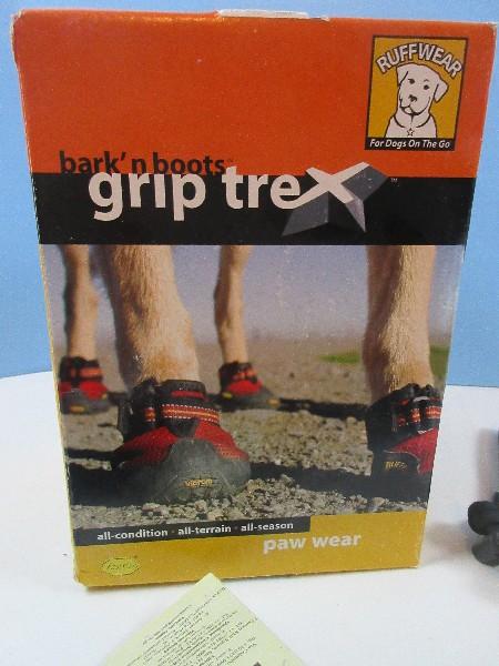 Set of 4 paw Ware Ruff Ware For All Dogs on The Go Bark 'n Boots- NIB