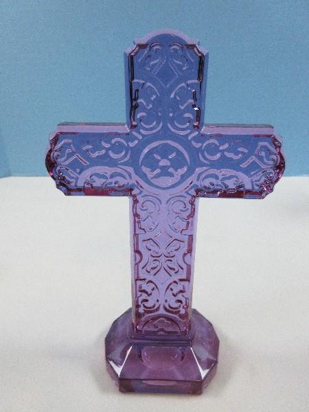 FK Lead Crystal Lavender Scroll & Medallion Design 8 1/2" Celtic Style Cross