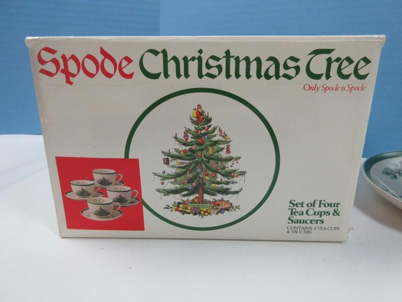 Set of 8 Spode China Christmas Tree Green Trim 4 Teacups & 4 Saucers-NIB