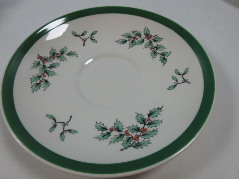 Set of 8 Spode China Christmas Tree Green Trim 4 Teacups & 4 Saucers-NIB