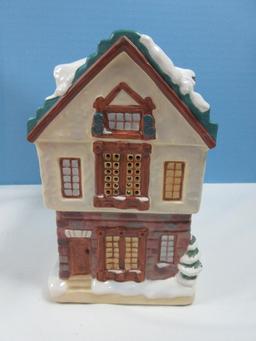 Collectors Hawthorne Porch Light MI Hummel Bavarian Holiday Village Collection Illuminated