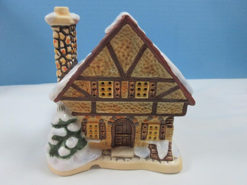Collectors Hawthorne Porch Light MI Hummel Bavarian Holiday Village Collection Illuminated