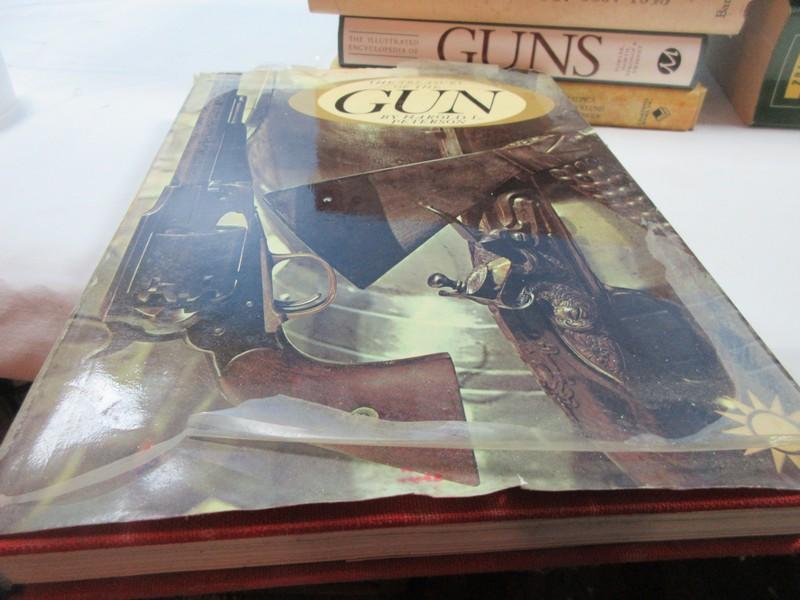 Book Lot Treasury of The Gun, Smith & Wesson 1857-1945, Illustrated History of Firearms,