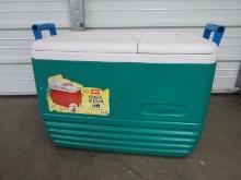 Igloo Quick and Cool 56 U.S. Qt. Cooler Holds 11 Six Packs and ice w/ Quick Access Lid