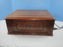 Museum Thomas Series Oak Cabinet Turn Table Record Player w/Disney Album