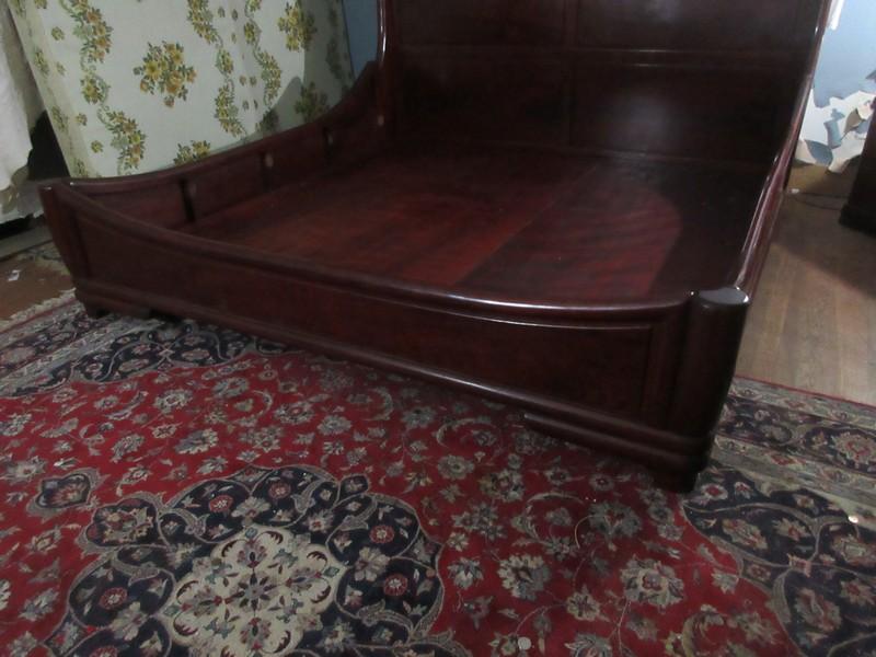 Stately King Chinoiserie Sleigh Bed Panel Scroll Headboard