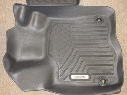 New Oedro 4 pc. Floorboard Mat Set