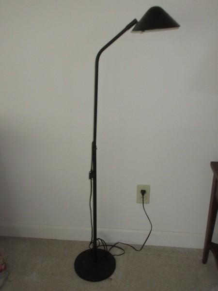 48" Modern Black Metal Curved Neck Task Floor Lamp w/ Type J Halogen Bulb Adjustable