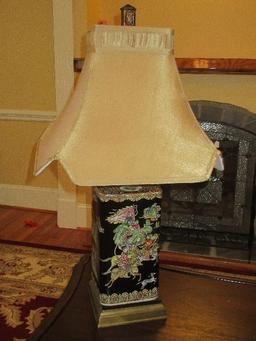 Elegant Chinoiserie Porcelain Vase Form 32" Table Lamp on Brass Base Hand Painted Hunt