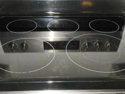 Frigidaire Gallery Stainless Free Standing Self Cleaning Electric Convection Range, 5 Burner Glass