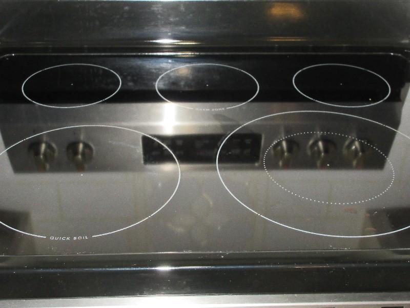 Frigidaire Gallery Stainless Free Standing Self Cleaning Electric Convection Range, 5 Burner Glass