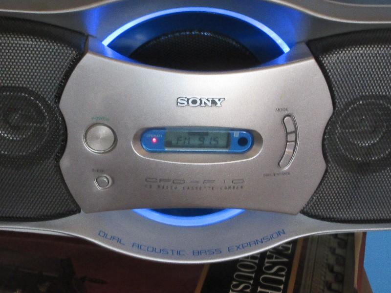 Sony Dual Acoustic Bass Expansion CD-R/RW Playback Cassette Player Portable Boombox