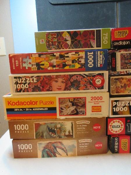 Lot 20 Various Jigsaw Puzzles and Portapuzzle Caddy Board Zozoville and Others