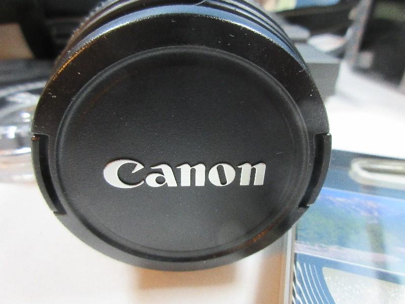 Canon EOS Digital Rebel XT w/Built-In Flash,2 Zoom Lens,Filter,Battery,Charger,Tripod & Bag