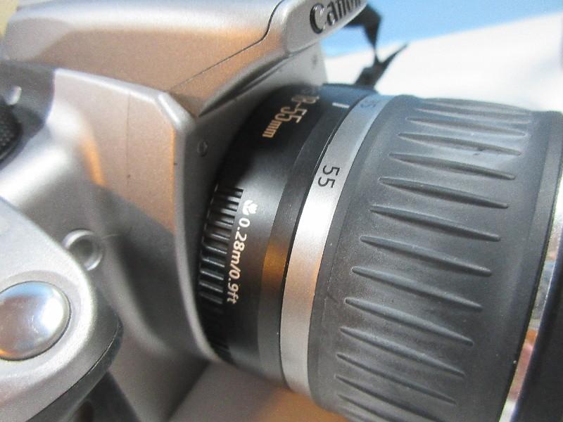 Canon EOS Digital Rebel XT w/Built-In Flash,2 Zoom Lens,Filter,Battery,Charger,Tripod & Bag