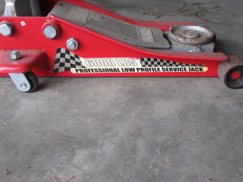 Torin Big Red 6000Lb Professional Low Profile Service Jack