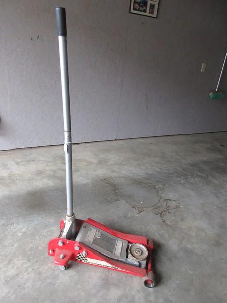 Torin Big Red 6000Lb Professional Low Profile Service Jack