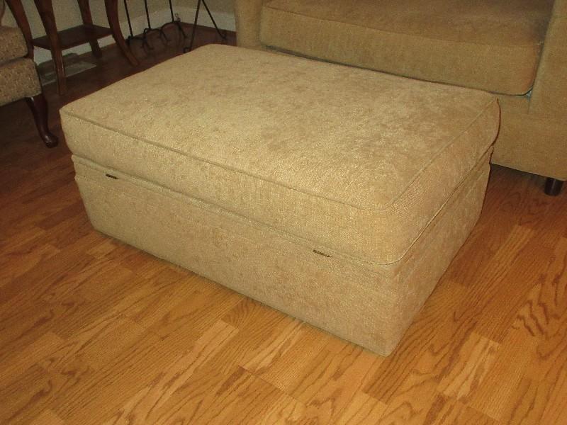 2pc Contemporary Oversized Lounge Arm Chair Sleeper Pull-Out w/Matching Storage Ottoman