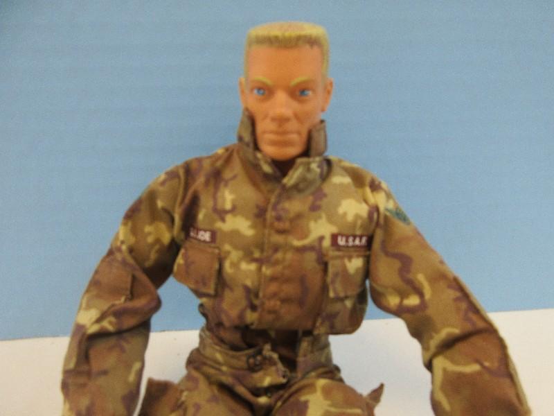 Vintage G.I. Joe Action Figure 2001