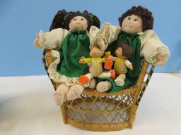 Collection Mini and Other Dolls Cabbage Patch Kids Boy and Girl w/ Wicker Settee Approx. 9",