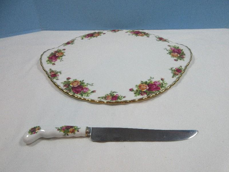 2pc. Royal Albert Bone China Old Country Roses Pattern 12 1/4" Round Cake Plate Footed Base