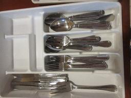 Lot Misc Stainless Flatware & Serving Utensils Oneida, Ice Teaspoon, Spoons, Forks, Knives etc.