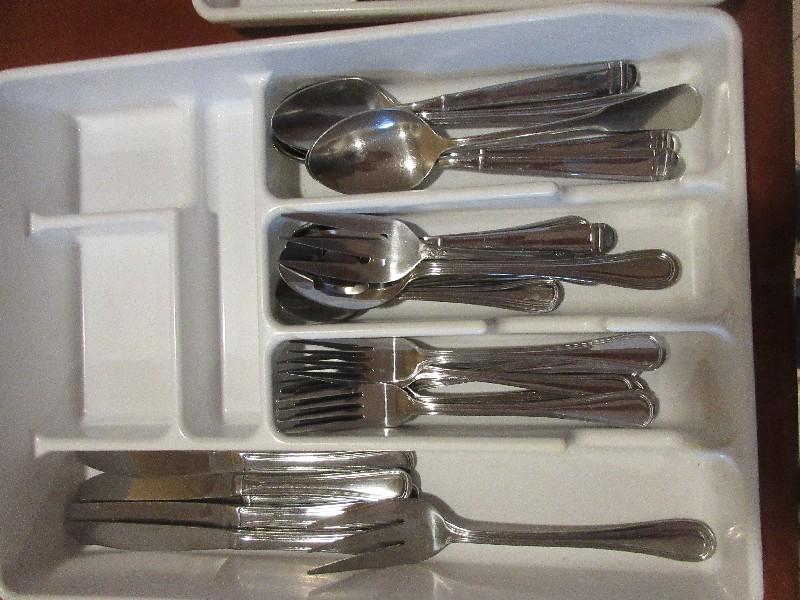 Lot Misc Stainless Flatware & Serving Utensils Oneida, Ice Teaspoon, Spoons, Forks, Knives etc.