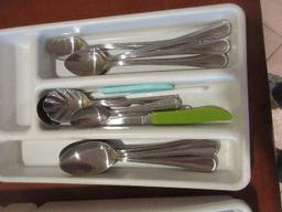 Lot Misc Stainless Flatware & Serving Utensils Oneida, Ice Teaspoon, Spoons, Forks, Knives etc.