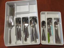 Lot Misc Stainless Flatware & Serving Utensils Oneida, Ice Teaspoon, Spoons, Forks, Knives etc.