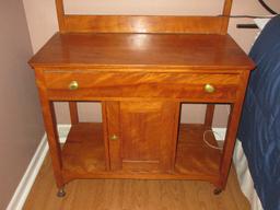 Antique Unique Colonial Revival Style Washstand w/Towel Bar, Pin Cove AKA Knapp Dovetail