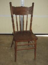Early Oak Pressed Back Side Chair w/Ring Turned Spindle & Finial Accents